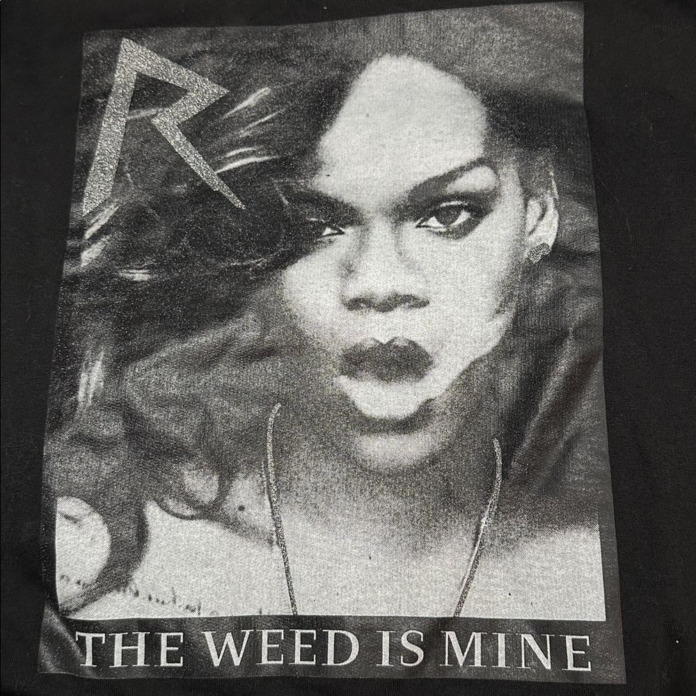 Black Graphic Sweatshirt Rihanna